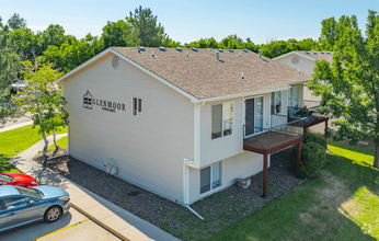 Building Photo - Glenmoor Townhomes