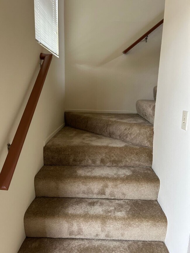 Building Photo - 4121Waln - L