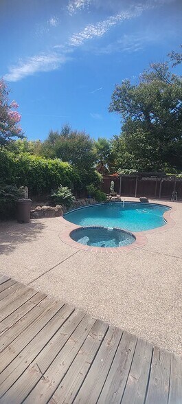 Building Photo - 4120 Cristobal Way