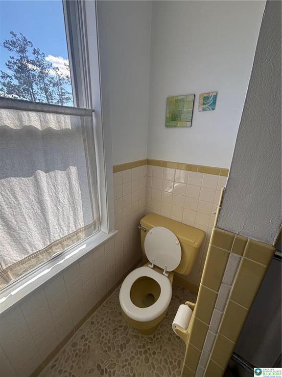 Building Photo - 2248 Birch St