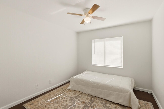 Building Photo - 1085 Center Stone Ln