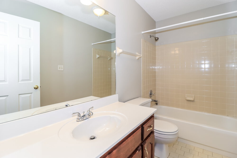 Building Photo - 8893 Wenham Cove E