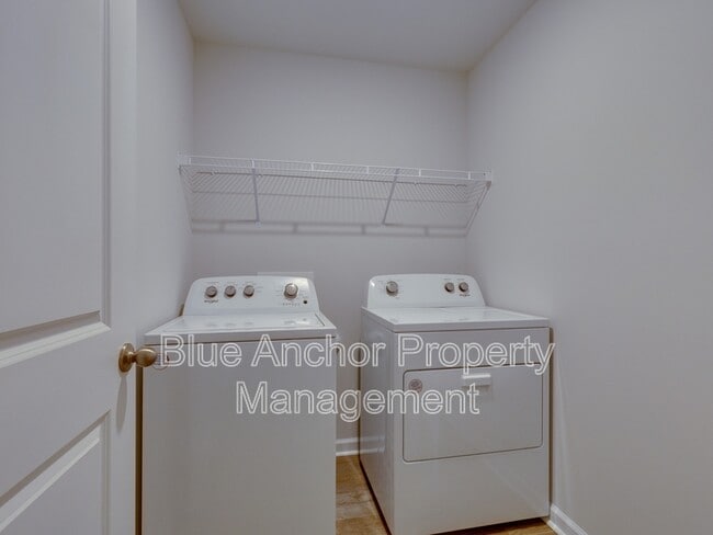 Building Photo - 3026 Course Ln