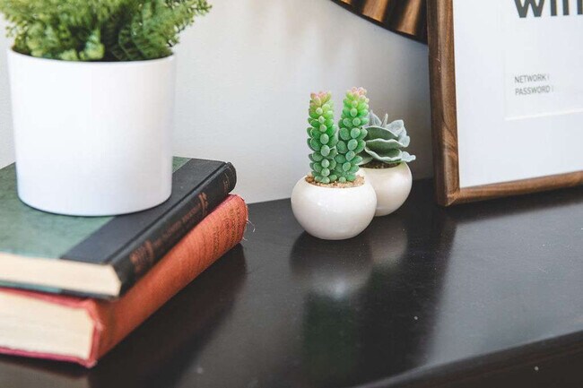 Building Photo - 12202 N 60th St