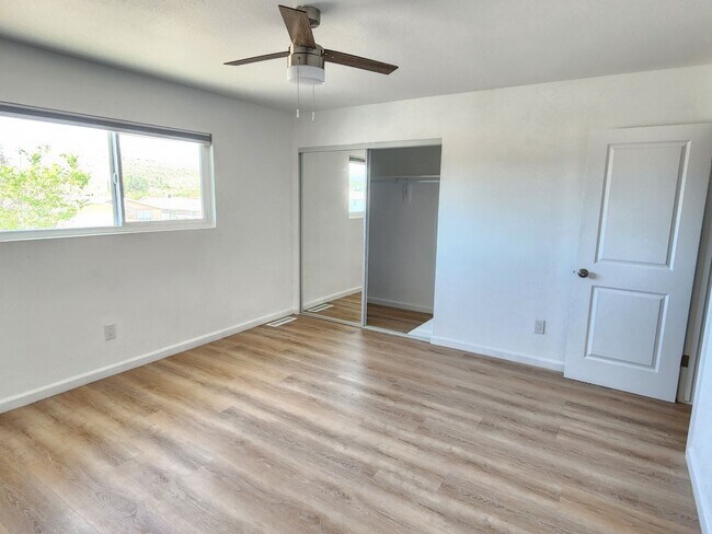 Building Photo - 6439 Camarilla Ave