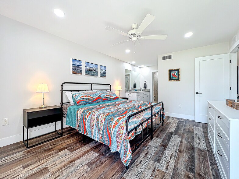 Building Photo - 1407 Pine Lake Dr