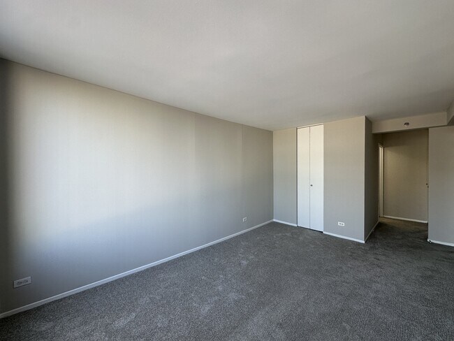 Building Photo - 4334 N Hazel St