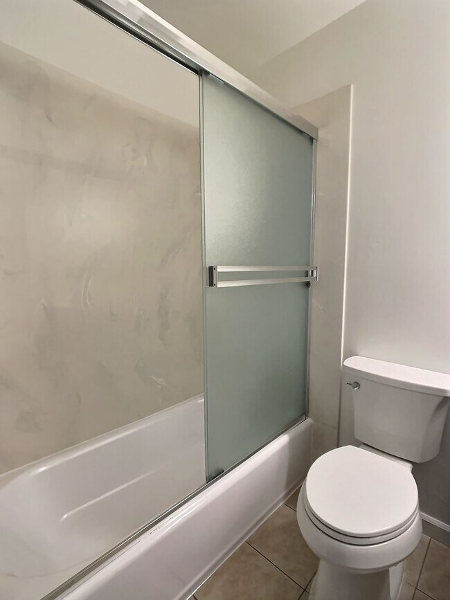 Building Photo - 2 Bedroom in South San Jose Fourplex