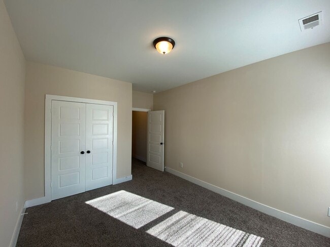 Building Photo - Home for Rent in McCalla, AL! Available to View Now!!!