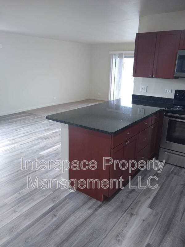 Building Photo - 9957 S Cicero Ave