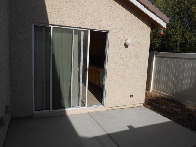 Building Photo - Cute Single Story Home in NW Gated Community