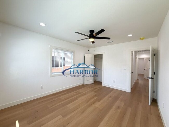 Building Photo - 3409 S Pacific Ave