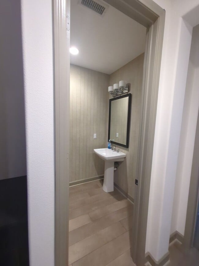 Building Photo - Luxury 5-Bedroom Whittier Home with Solar, Open Floor Plan & Entertainer’s Backyard