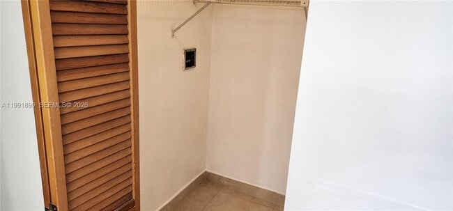 Building Photo - 9135 SW 125th Ave