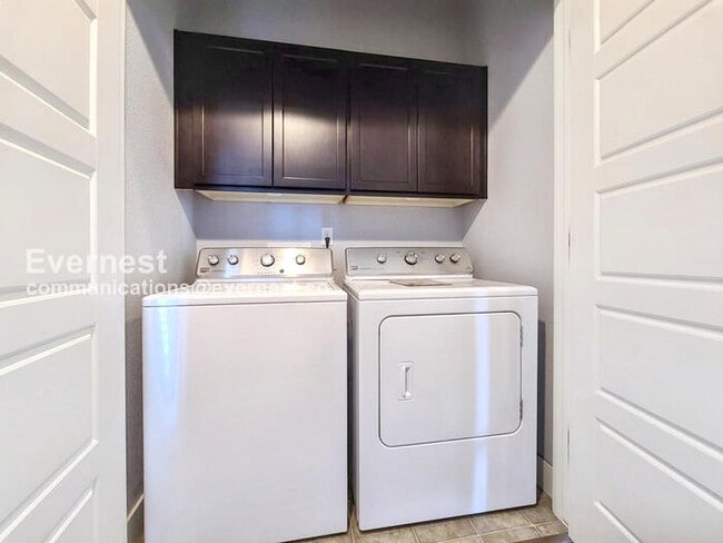 Building Photo - 5470 Trenton St