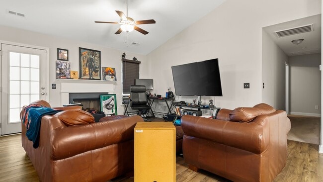 Building Photo - Pet-Friendly 3BR/2BA Home in Turkey Ridge | Richlands, NC