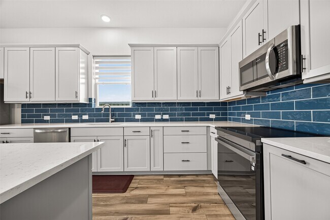 Building Photo - 16118 Cottontail Burrow Ln