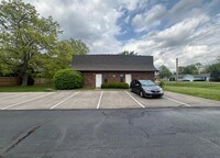 Building Photo - 3415 Hines Rd