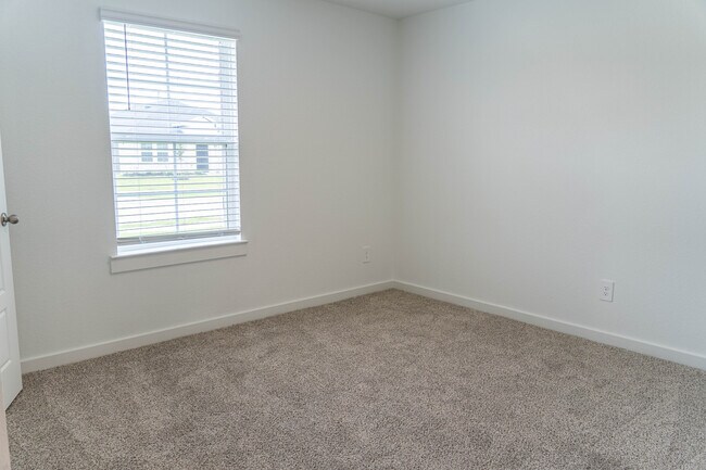Building Photo - 1123 Sommerville Dr