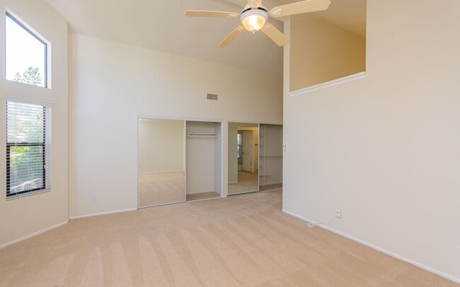 Building Photo - Wonderful 3BR/2.5BA La Costa Home!!!