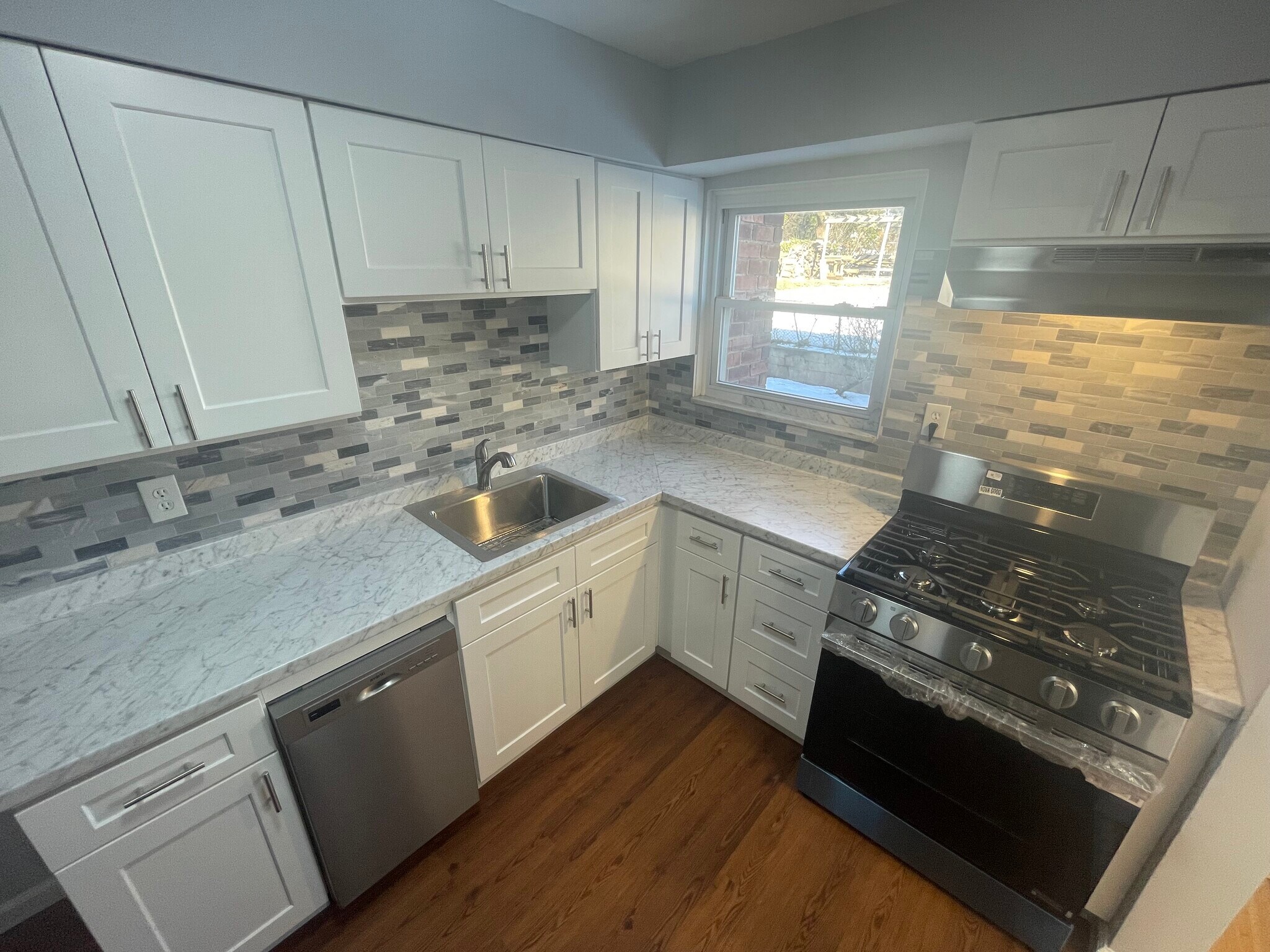 Building Photo - 268 Fort Lee Rd