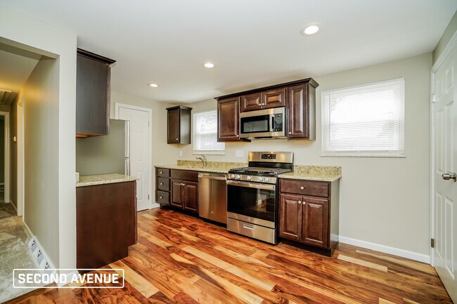 Building Photo - 588 Catskill Dr