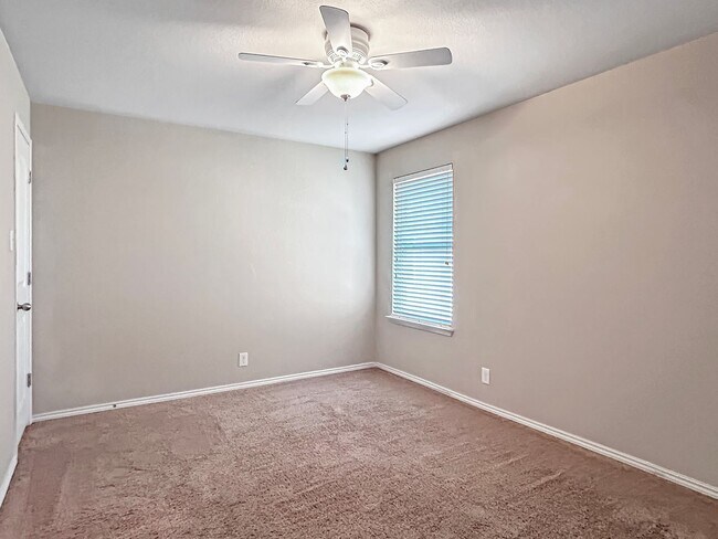 Building Photo - 5BR in Wildhorse | Great Layout + Greenbelt Views