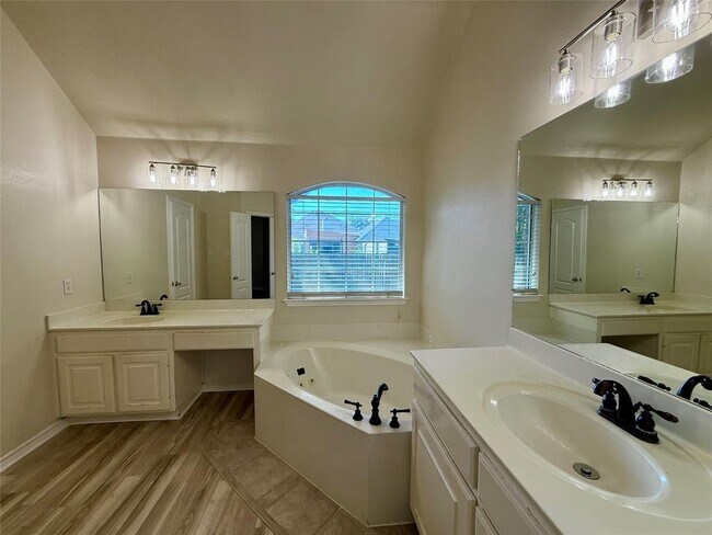 Building Photo - 1424 Redden Cove