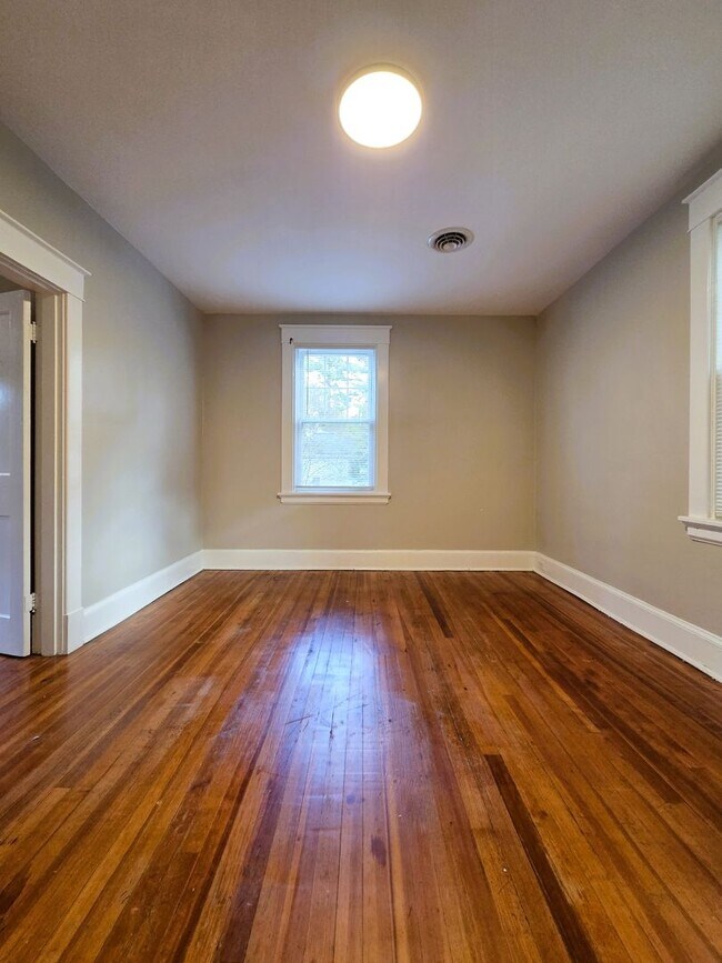 Building Photo - Renovated stately brick home in Forest Hill area on large lot.