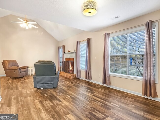 Building Photo - 50 Hidden Brook Trail