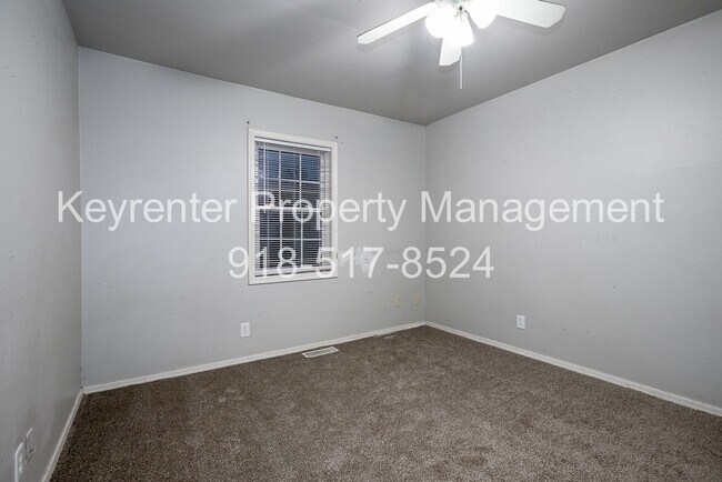 Building Photo - 2 Bed | 1 Bath East Tulsa with Spacious Back yard!