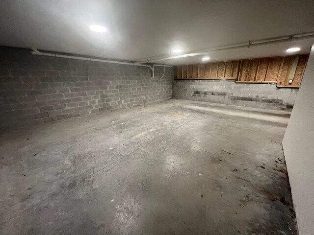 Building Photo - 711 Ewing Blvd