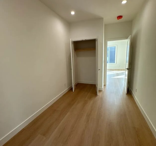 Building Photo - 16 Balboa St