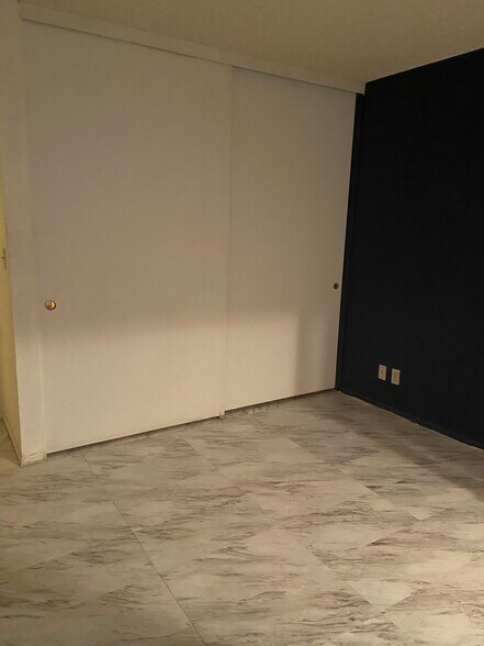 Building Photo - 9645 Spyglass Ave