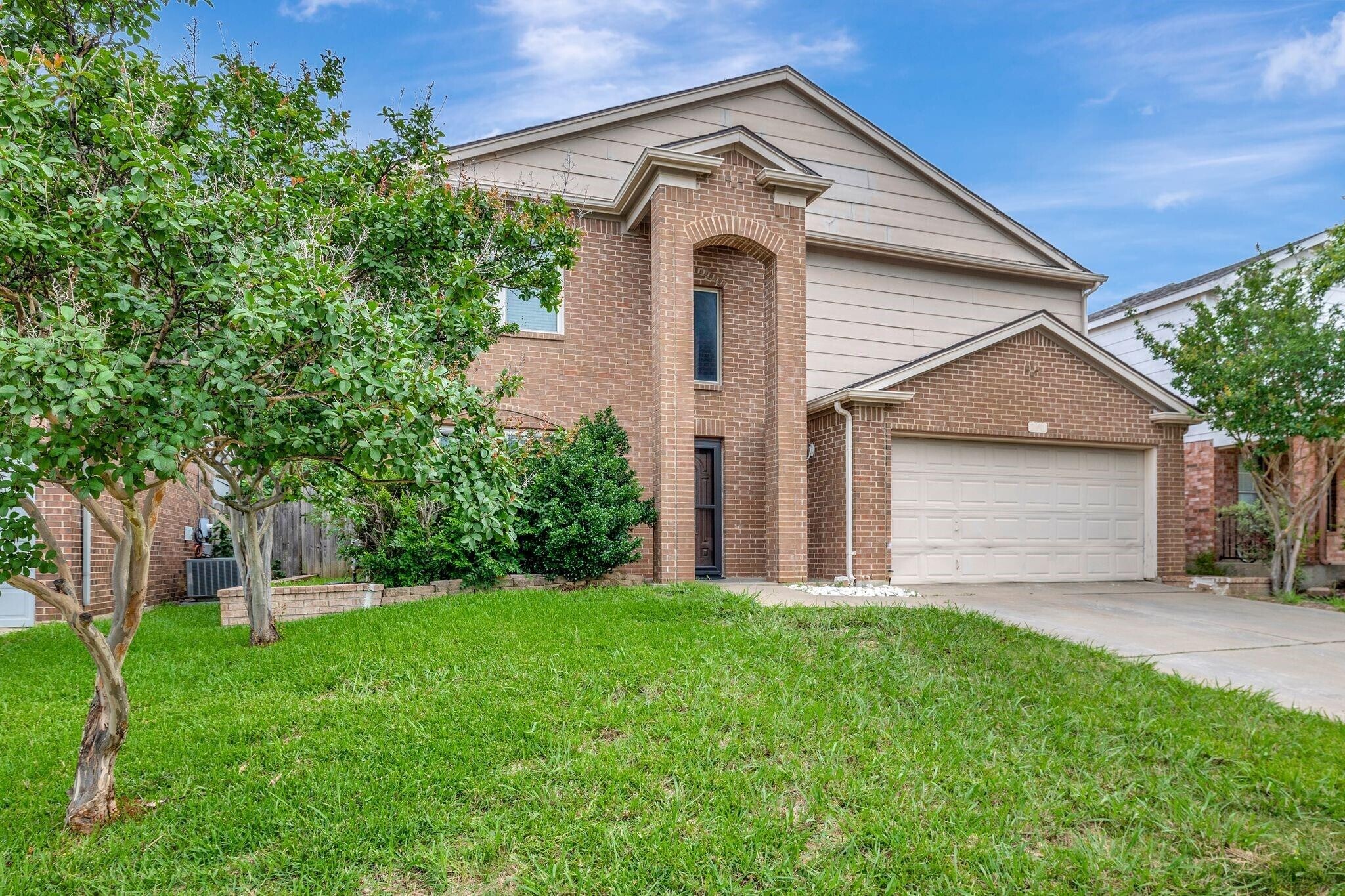 Building Photo - 201 Amber Ridge Dr