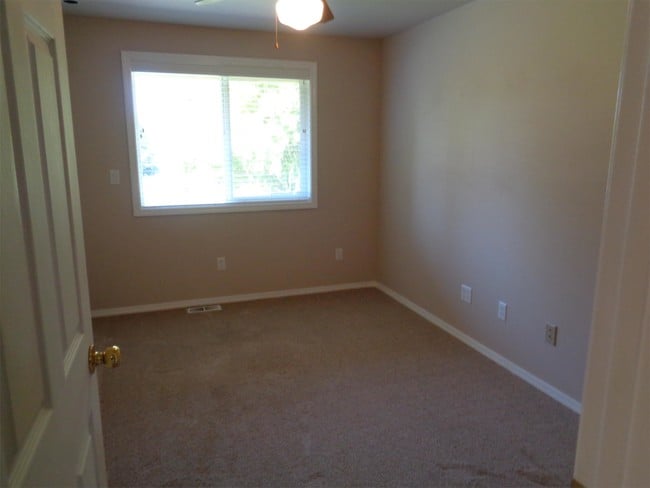 Building Photo - 3315 8th St NW