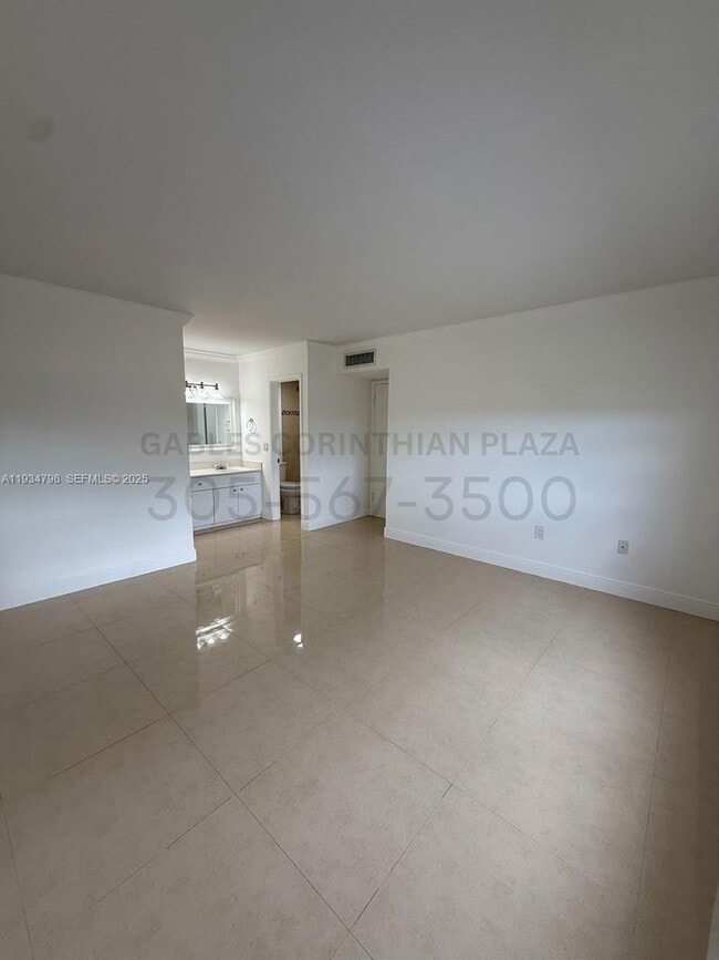 Building Photo - 22 Salamanca Ave