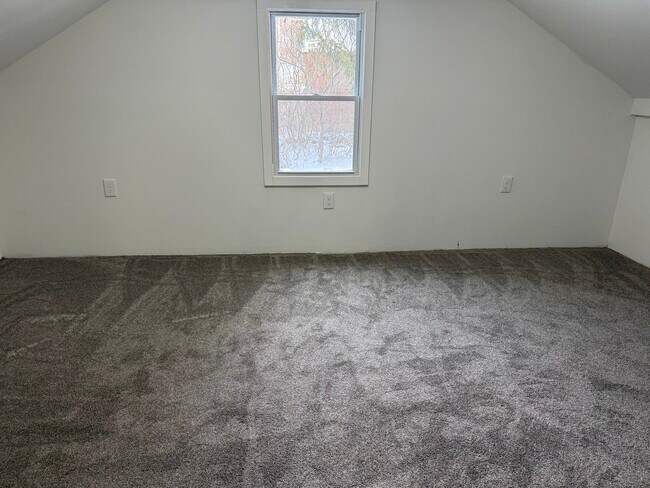 Building Photo - 157 S Laurel St