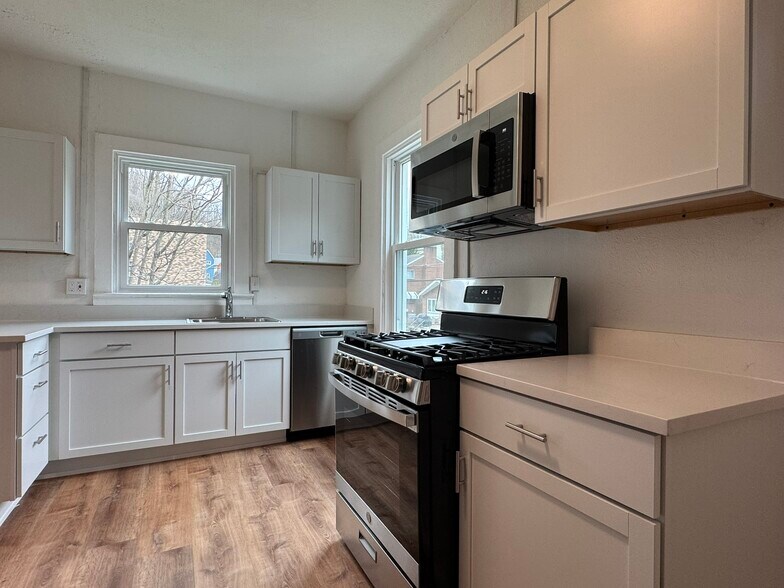 Building Photo - 21 Howard St