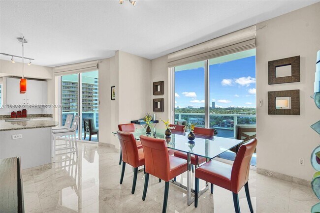 Building Photo - 1945 S Ocean Dr