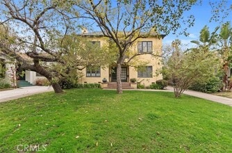 Building Photo - 743 E Villa St