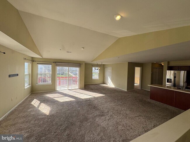 Building Photo - 172 Wrangler Ct