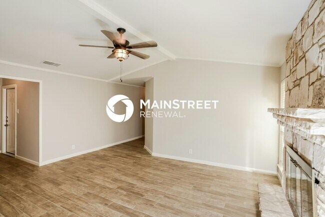 Building Photo - 3 Bedroom Pet-Friendly Home in SAN ANTONIO, TX with Main Street Renewal