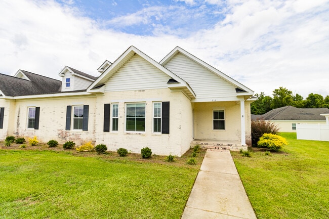 Building Photo - 235 Sawgrass Trail