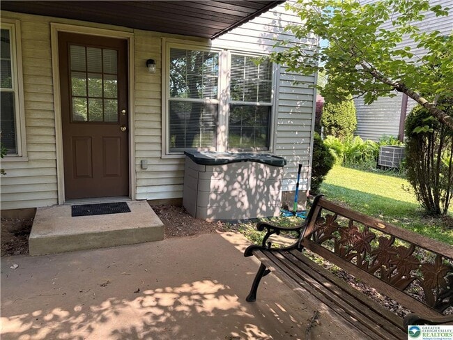 Building Photo - 167 Sunshine Dr