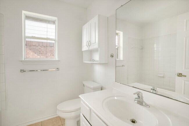 Building Photo - 18134 Stone Trail Manor Dr
