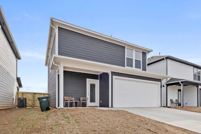 Building Photo - 257 S Harrogate Ln