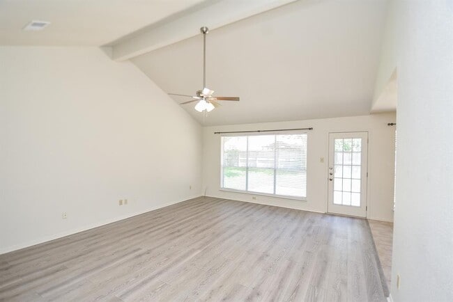 Building Photo - 4018 Bassingham Dr