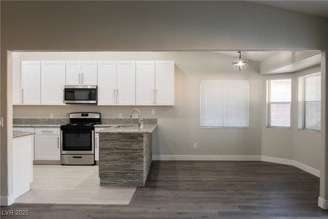 Building Photo - 836 Teal Wing Way