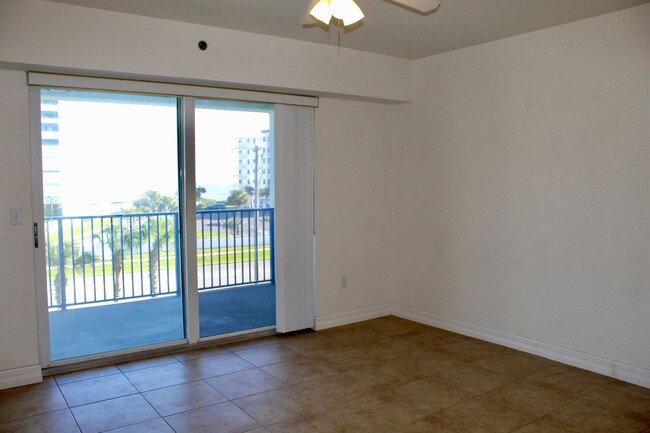 Building Photo - Reduced Ocean View rental available now!!!